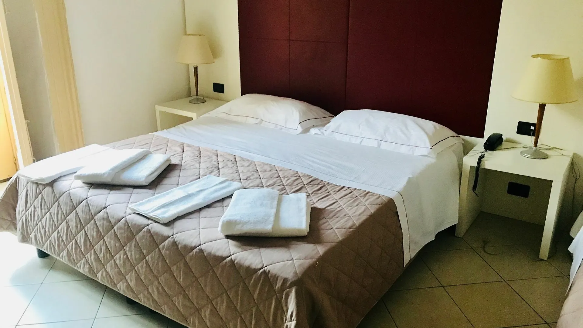 Santuzza Art Hotel Katanya